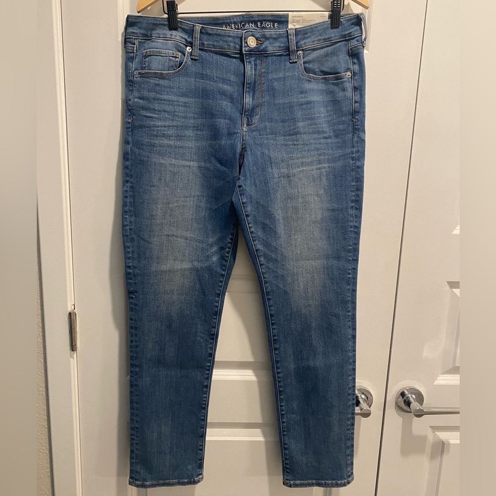 NWT American Eagle outfitters jeans, Sz. 16 regular, Skinny leg! Super cute!